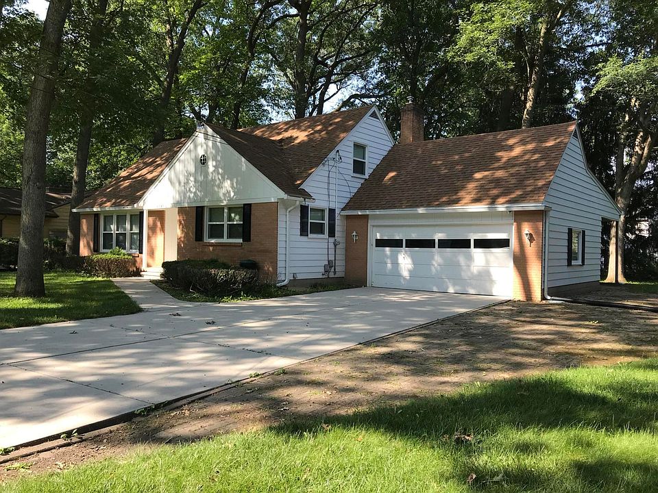 1st image of 4541 Oakwood Dr