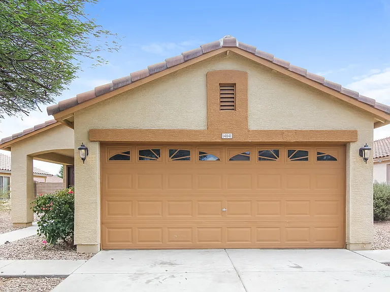 14841 W Redfield Rd — Photo 1