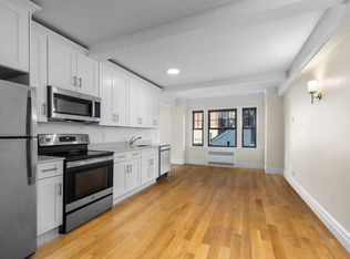 95 Christopher St APT 6N, New York, NY 10014