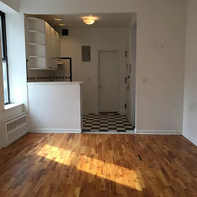 Rented by Keller Williams NYC | media 22