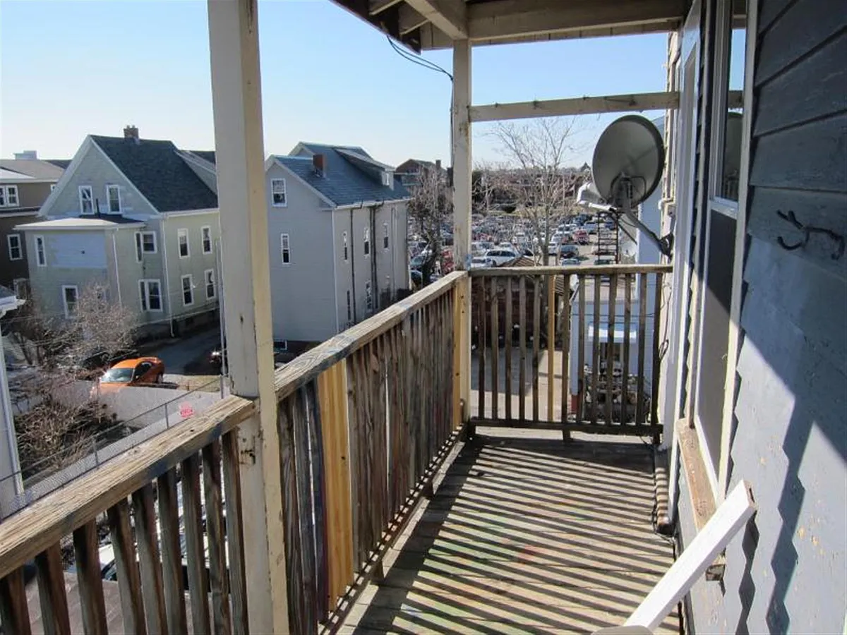 Building Photo - 380 Somerville Ave #3R