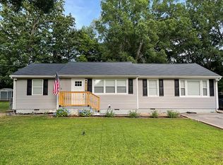 1916 Dupont St, Hixson, TN 37343