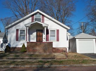 321 W Cedar St, Springfield, IL 62704