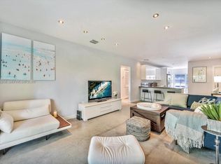 Royal Palm Villas, Miami Beach, FL 33139