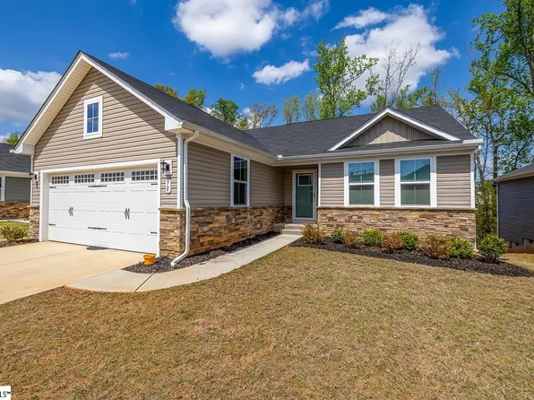 18 Timberwild Dr, Greenville, SC 29605