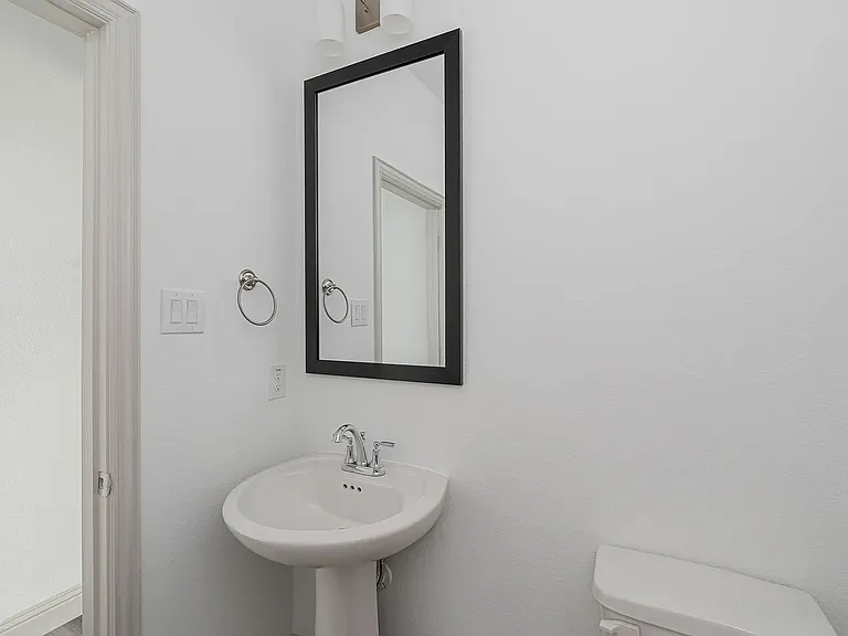One side of Powderbath