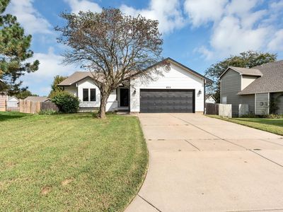 832 E Hawthorne Dr, Derby, KS, 67037