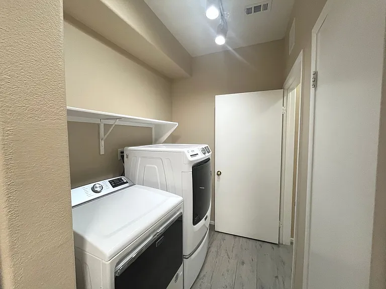 673 Peachy Canyon Cir #103 — Photo 46