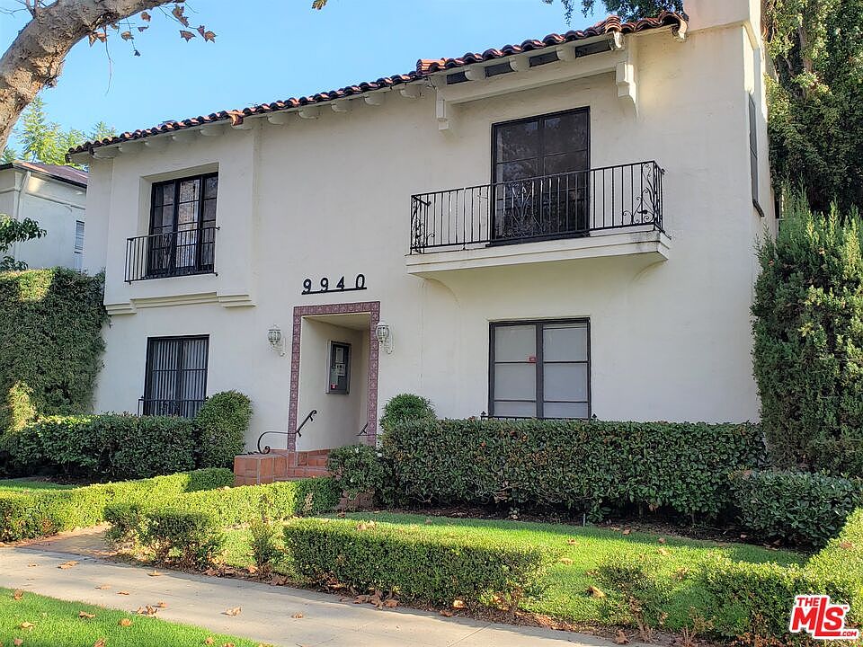 1st image of 9940 Robbins Dr