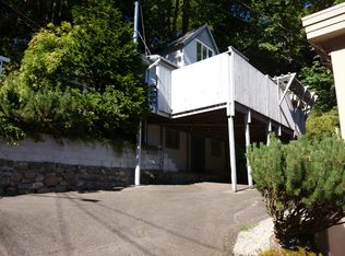 316 35th Ave, Seattle, WA 98122