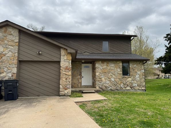 201-203 Briarcrest Ct #201