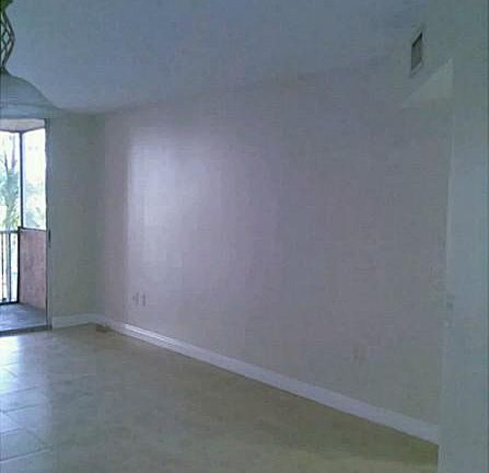 5th image of 8373 Lake Dr APT 208