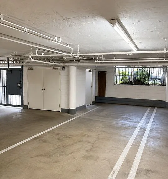 10800 Peach Grove St #5 — Photo 19