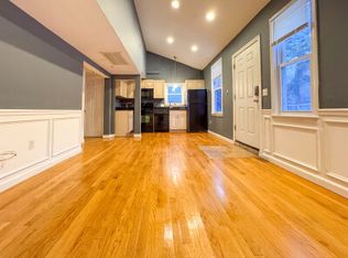 89 Spring St #2, Cambridge, MA 02141