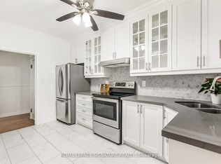 419 Crawford St, Toronto, ON M6G 3J7