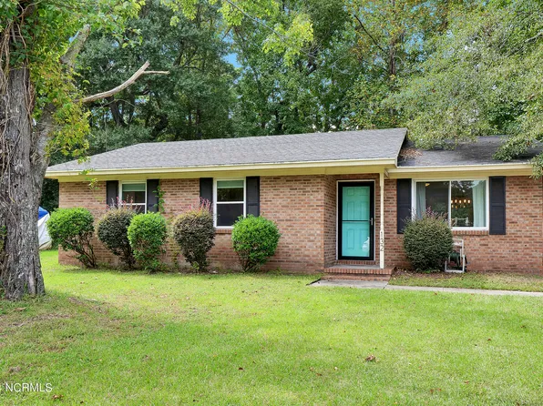 132 Meadowood Drive, Wilmington, NC 28411