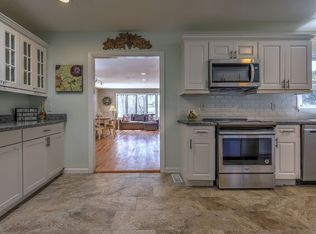 18 Jog Hill Rd, Trumbull, CT 06611