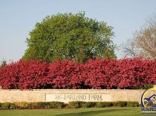 1015 SW Exmoor Ln, Topeka, KS 66604