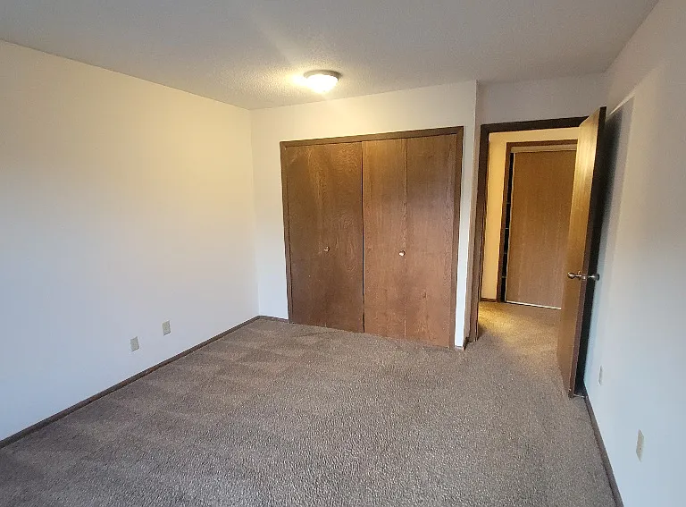 935 11th Ave S #8 — Photo 3
