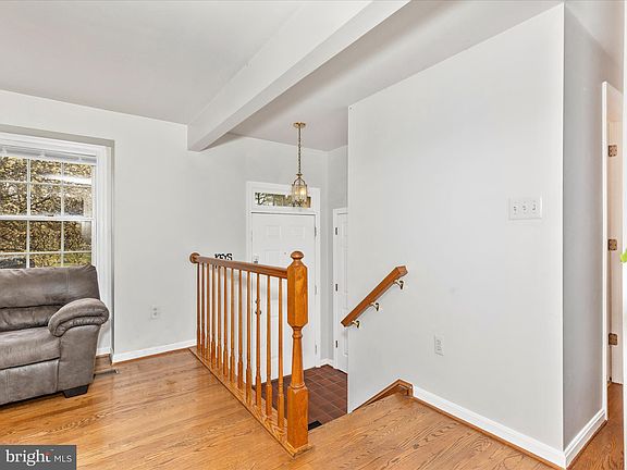 3rd image of 7971 Parkland Pl