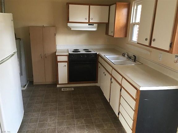 4th image of 223 Belray Dr