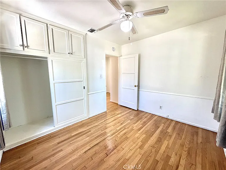 7619 Midfield Ave — Photo 10