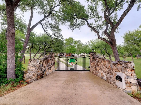 401 Trail Ridge Rd, Wimberley, TX 78676