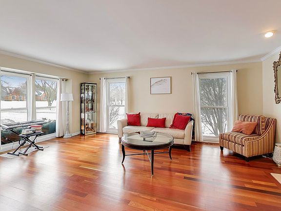 4th image of 26 Brandywine Rd