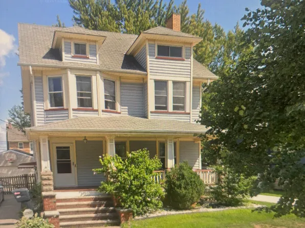 1231 Giel Ave #1, Lakewood, OH 44107