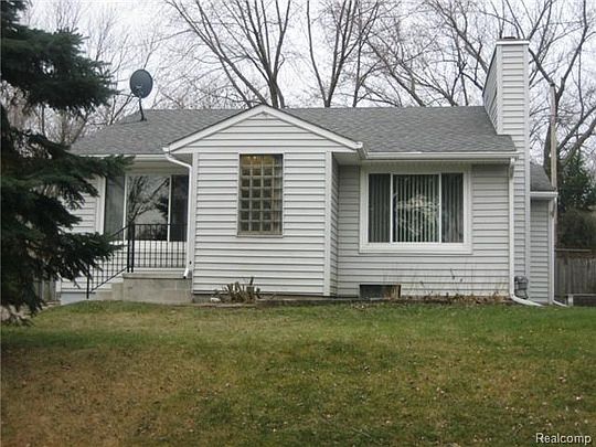 1st image of 1568 Naylor St