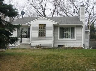 1568 Naylor St, West Bloomfield, MI