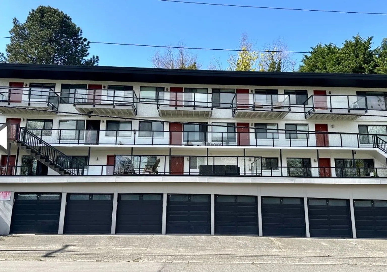 Welcome to Edge Apartments! — Photo 1