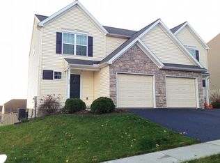 232 Eagle Dr, Ephrata, PA 17522