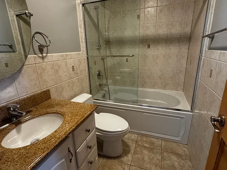 786 Greenwood Rd — Photo 21