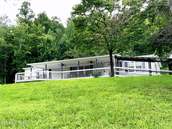 468 Easter Ln, La Follette, TN 37766