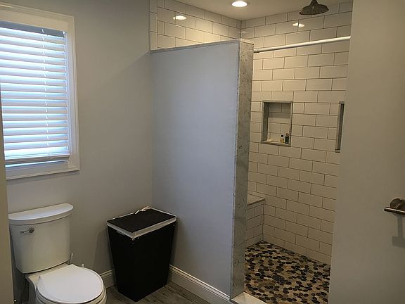 3rd image of 4210 S Long Beach Blvd