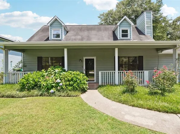 2203 Greenridge Dr SW, Marietta, GA 30008