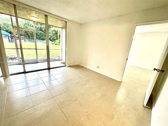 5th image of 9400 Live Oak Pl APT 106