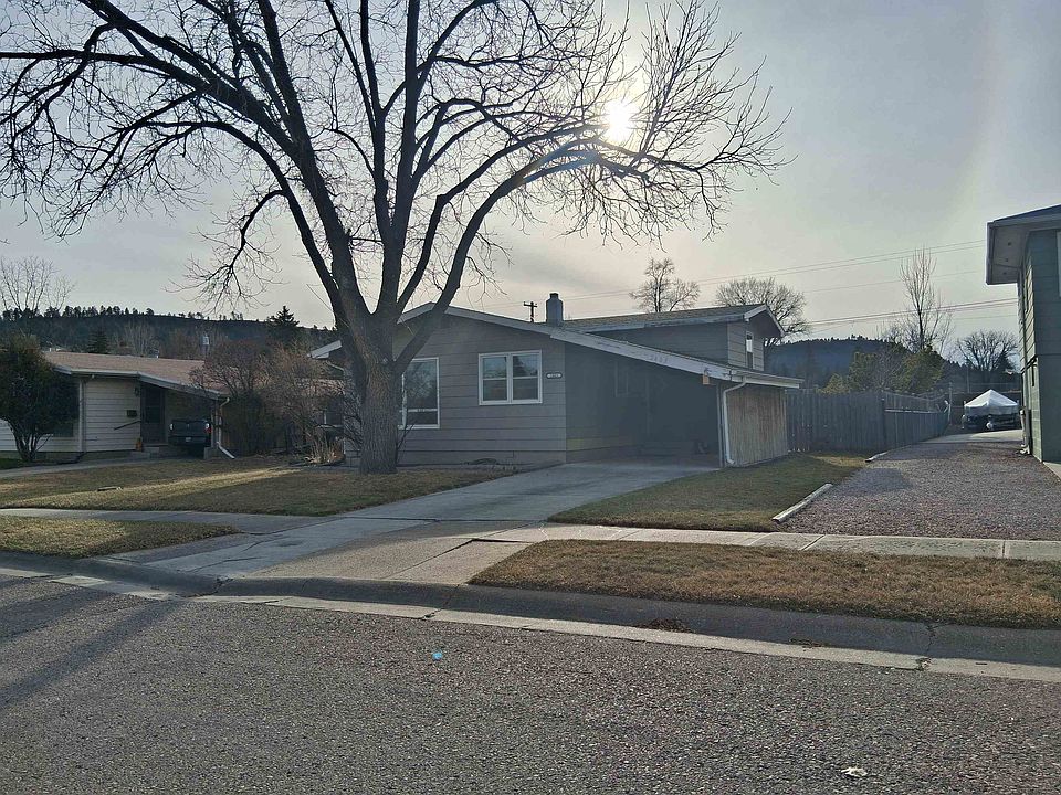 1st image of 2403 Arrow St