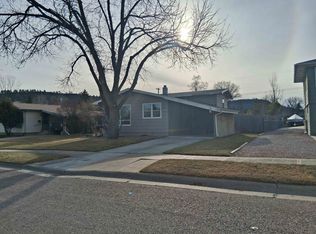 2403 Arrow St, Rapid City, SD 57702