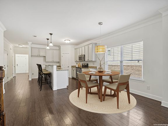 3rd image of 8325 Elmcroft Ct