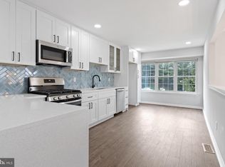 422 Pleasant Valley Dr, Conshohocken, PA 19428
