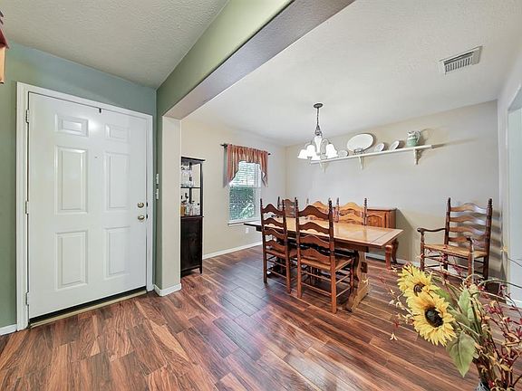 4th image of 2234 Robinwood Dr