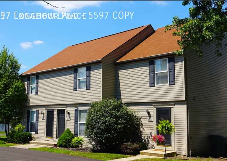 5617 Excalibur Pl — Photo 1
