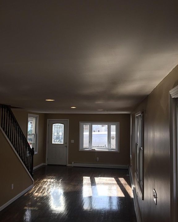 2nd image of 11635 127th St