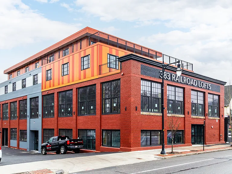 Railroad Lofts — Photo 14
