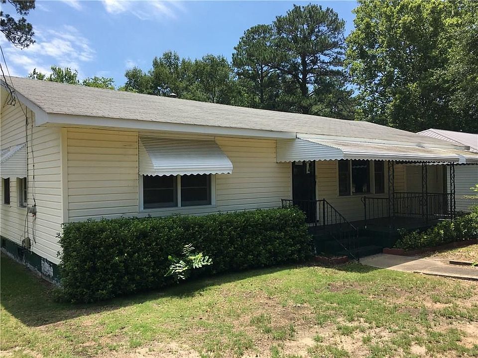 2702 4th Ave.