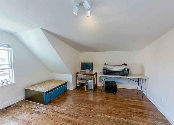 4th image of 3644 W Shakespeare Ave #2