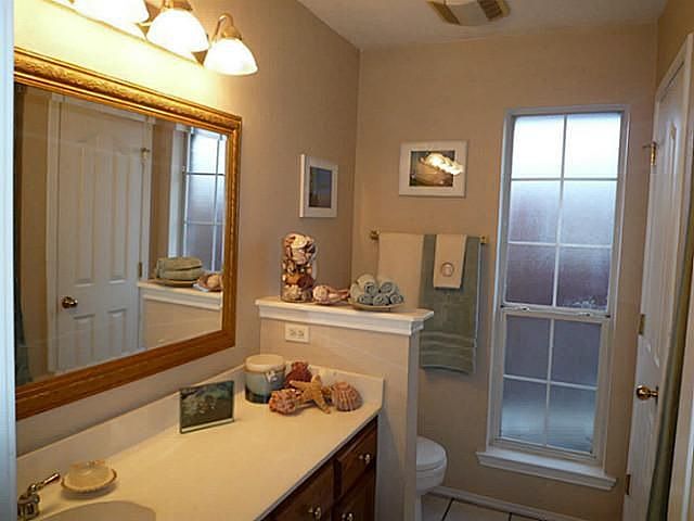 1st image of 6501 Twin Oaks Dr