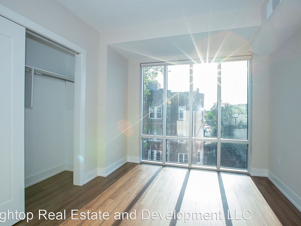 1st image of 4534-36 Spruce St #B-3